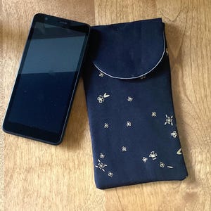 Choice of a padded cell phone fabric cases