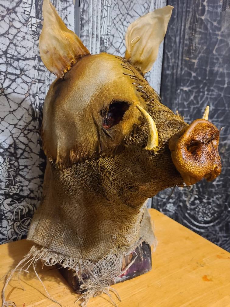 Pig saw mask - Etsy 日本