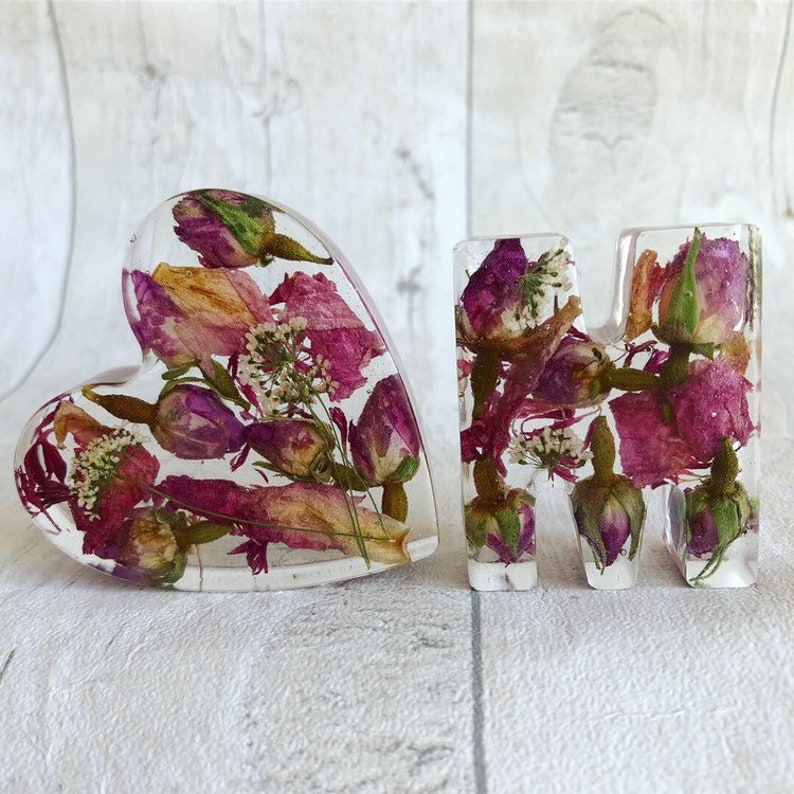 Custom made Floral resin heart made with real flowers Etsy