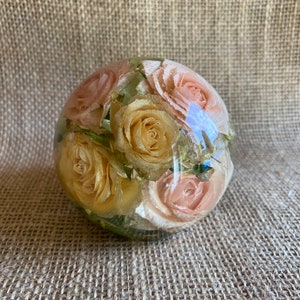 Wedding or funeral flower preservation resin sphere memorial keepsake paperweight