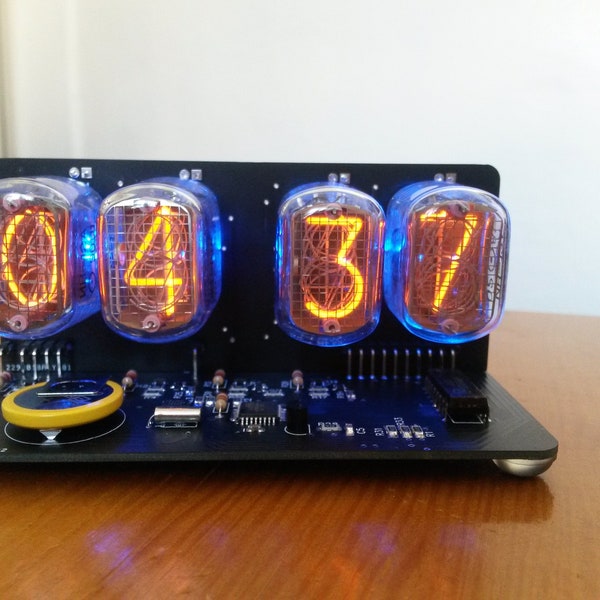 nixie clock with blue backlight IN-12