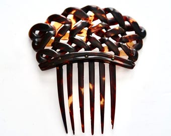 Peigne Victorien Antique en Câble Sculpté