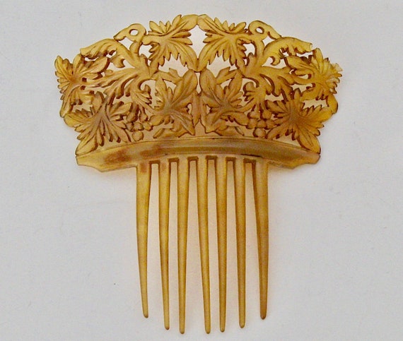 Victorian Carved Grapevines Horn Hair Comb, Antiqu