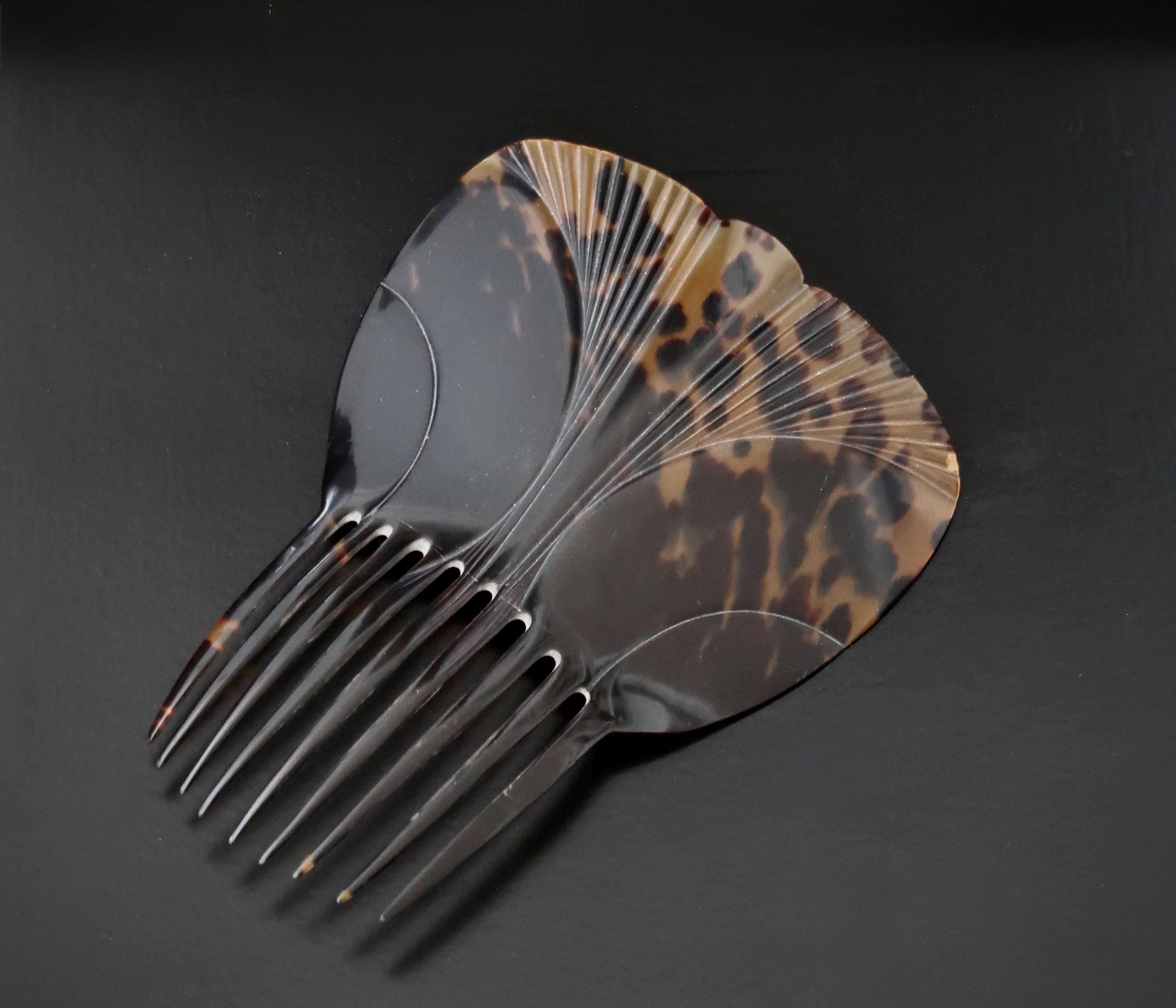 Antique Metal Hair Comb Mantilla Scroll Cutout Ornate 1800s HUGE Antique Peinetas - Etsy main image 2