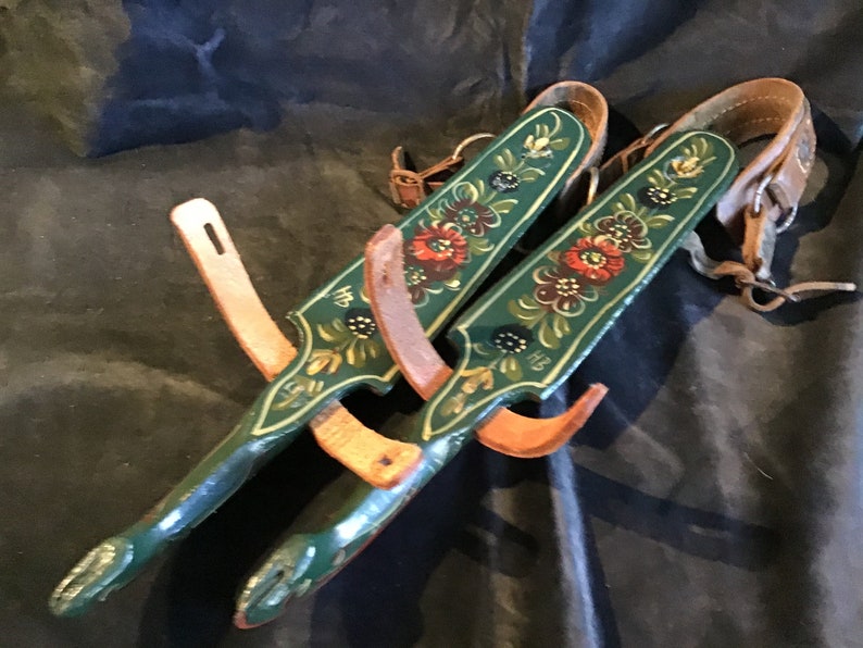 Vintage Dutch Folk Art Ice Skates Hand Painted Decorative