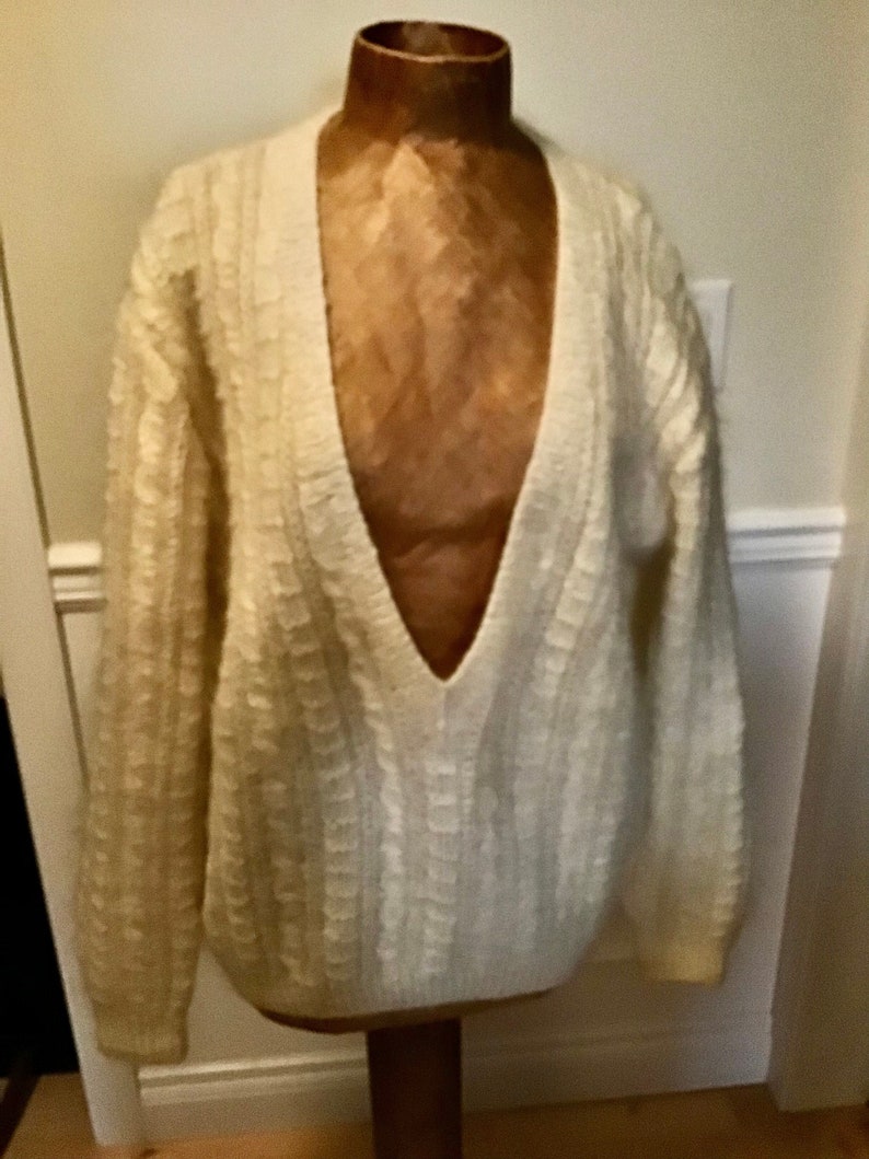 Hand Knit Mohair Sweater Deep V-Neck Retro image 1