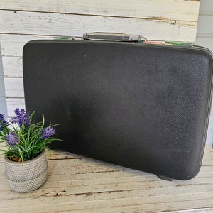 Vintage Gray American Tourister Luggage - Small Suitcase - Petite Blue Luggage - Good Condition - Beige Lining  - Combination Lock