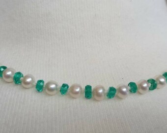 Emerald and Pearl necklace