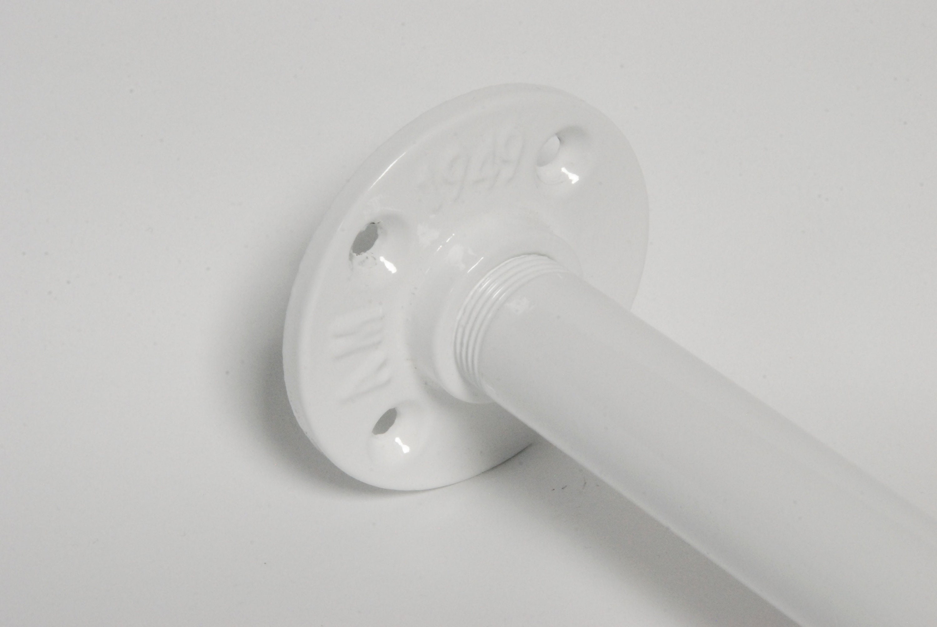 White Pipe Pipework Industrial Clothes Rail Rack Storage Wall Mounted ...