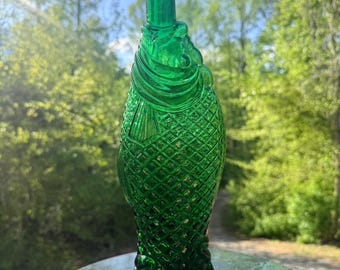 フェアモント・グラス・ワークス製のヴィンテージ魚型薬用タラ油ボトル