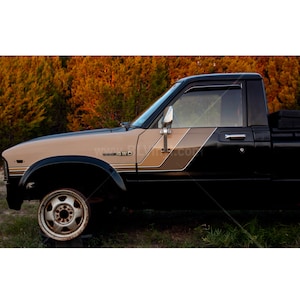 1982 4x4 SR5 Sport Truck Printed Graphics Kit with Paint Stencil