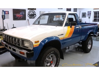 1981-1982 4x4 SR5 Sport Truck Printed Graphics Kit with Paint Stencil