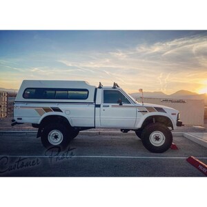 1981 TOYOTA SR5 4X4 Sport Pickup Truck DECORATIVE REPLICA METAL SIGN 1981 TOYOTA SR5 4X4 Sport Pickup Truck DECORATIVE REPLICA METAL SIGN