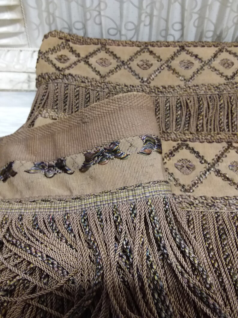 Ca 1920/'s Fringed Valance