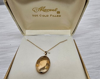 14K Filled Oval Locket, NOS by Marvel, 18" Chain