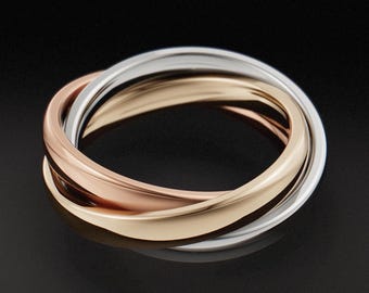 Vintage Russian wedding ring, tri colour 9ct gold, Interlocking bands