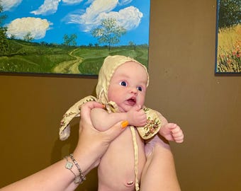 AVAILABLE full body silicone DOLL (girl) Tweety