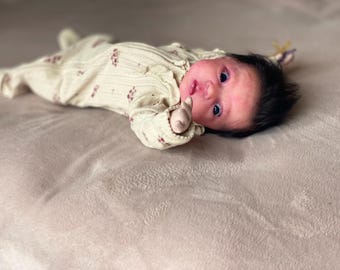 VERFÜGBAR Prototyp Silikonkuschel Baby MAYVEN in super weicher Mischung