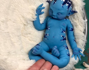 AVAILABLE super soft Full body avatar inspired silicone baby girl Didi 8.5”