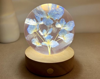 Custom Hydrangea Resin Ball, Blue Flower Night Light, Dried Flower Night Lamp, Preserved Floral Resin Art, Eternal Flower Lamp, Holiday Gift