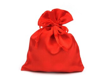 5 gift bags in fine satin, red, 9 x 11 cm