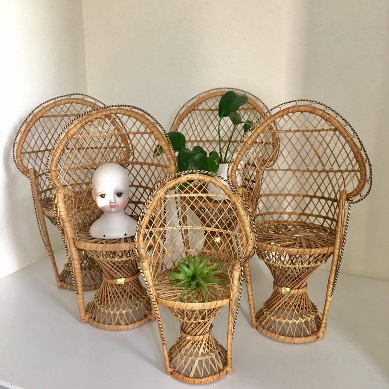 mini wicker chair