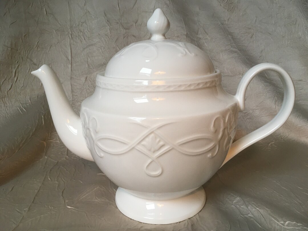 Vintage Teapot & Lid Traditions by WEDGWOOD Etsy