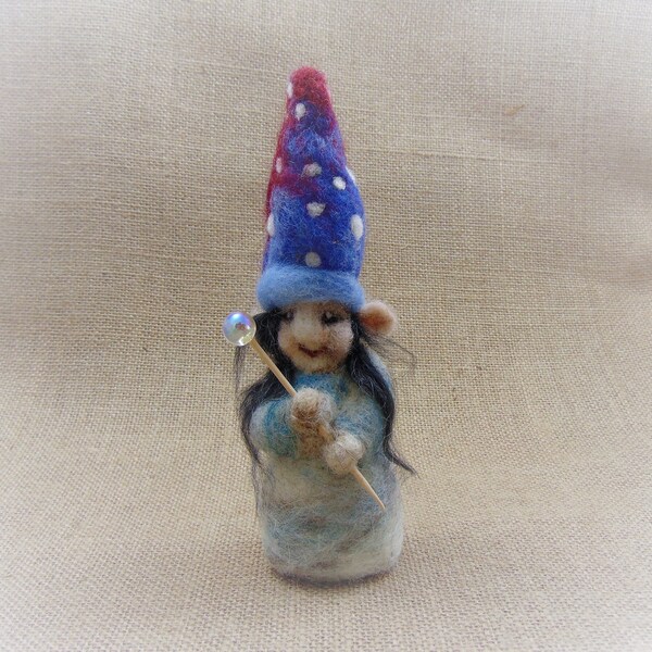 Cute Witch Ornament, Felted Wizard Doll, Felt Fantasy Figurine, Gnome Wizard, Troll Witch Doll, Story Telling Prop, Magical Figurine