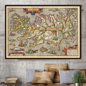 Antike Abraham Ortelius Karte von Island, eine der dekorativsten Karten die je hergestellt wurden und steckt voller Legenden und kleinen Geschichten.