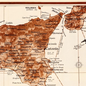 Vintage military or historical map of Sicily (Italia) from 1943. The map displays detailed geography, likely with markings related to World War II operations, such as troop movements, landings, or key terrain features of the island.