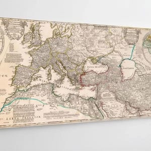 Canvas Gallery Wrap - Historical map showing the Roman Empire and surrounding barbarian tribes in 400 AD, by cartographer Guillaume Delisle.