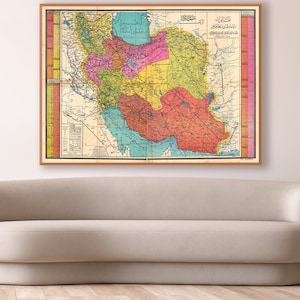 Vintage kaart in het Farsi van Perzië of Iran, verdeeld in provincies, wanddecoratie van Perzië.
