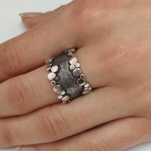 Silver Bubble Ring, Silver Oxidized Ring, Wide Wedding Ring, Thick Ring, Handmade Boho Ring, Everyday Ring, Chunky Ring, Geometric Ring