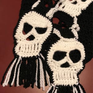 Skull scarf
