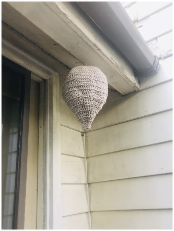 Beehive/ wasp nest decoy