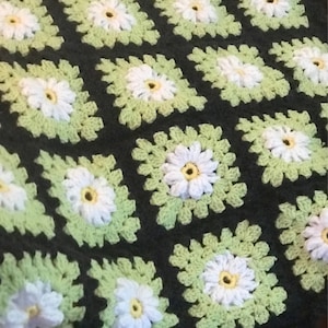 Daisy chain blanket