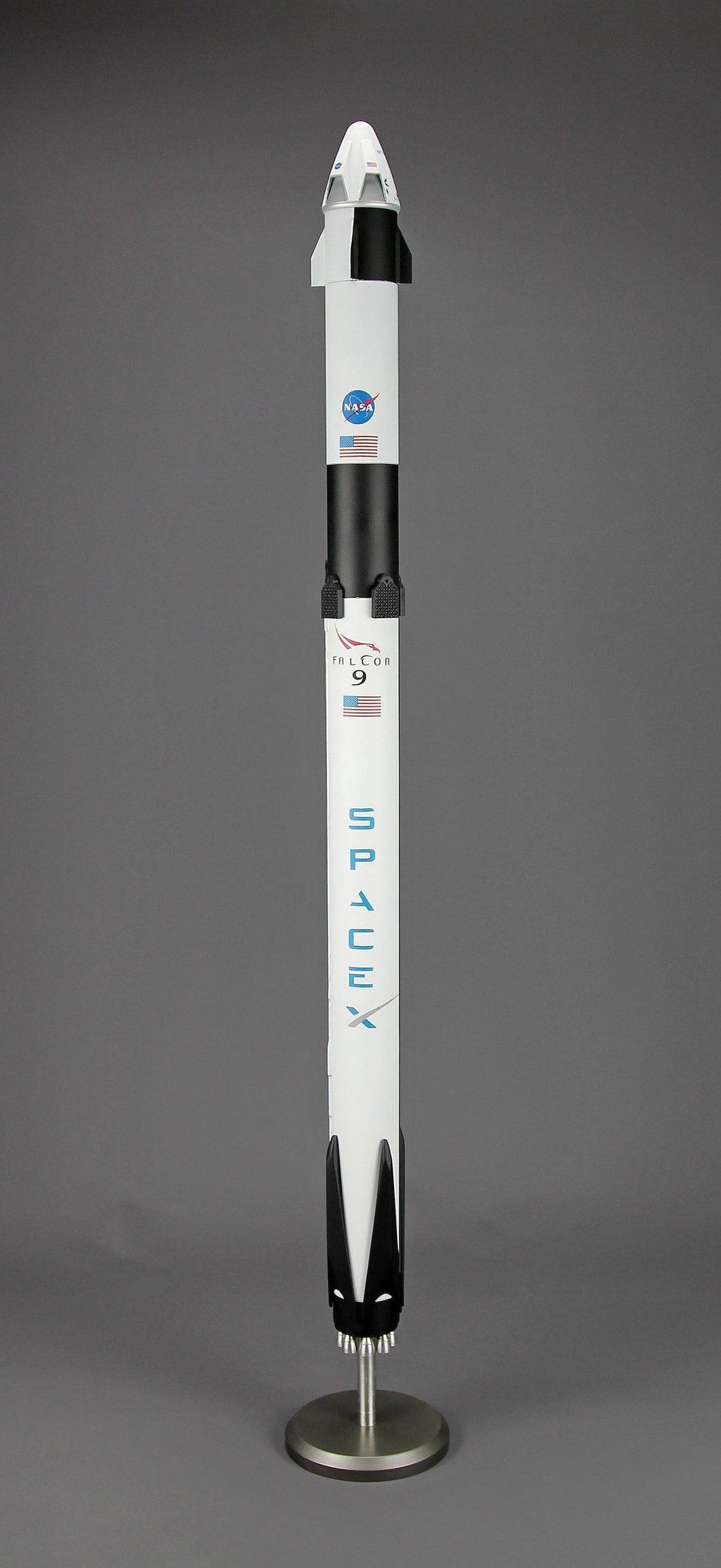 spacex falcon 9 and dragon flying model rocket kit