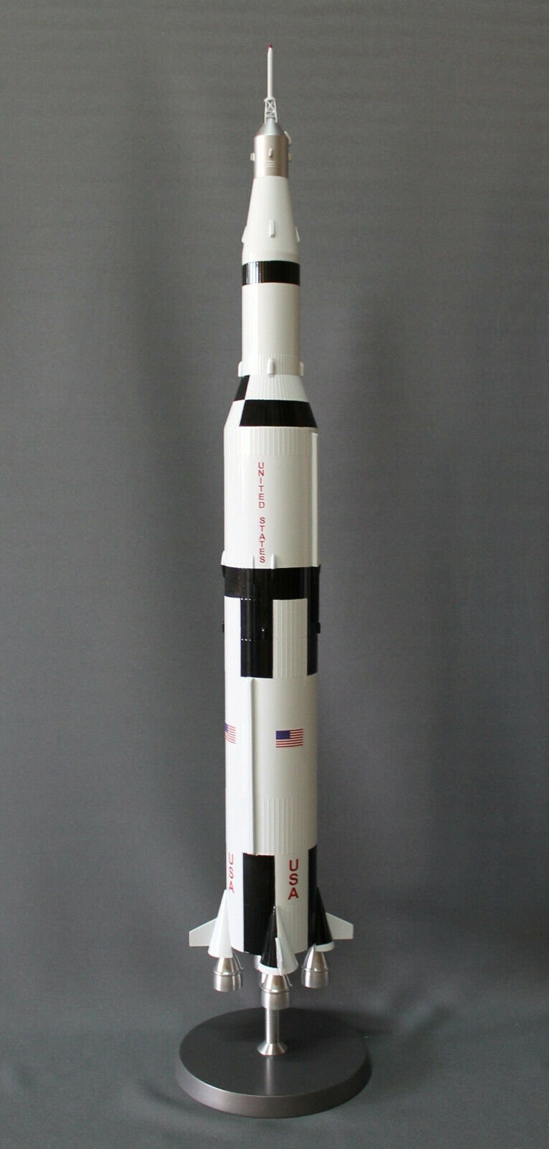 1144 Scale model of legendary moon rocket Saturn V made of Etsy
