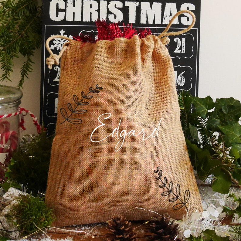 Personalized Jute Gift Pouch Leaves image 4