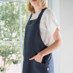 Crossback apron with pockets OREGANO / Unisex apron / Apron for cooking, gardening / Linen apron / Custom sizes available