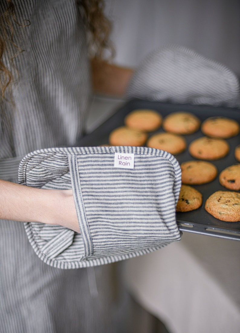 Handmade Pot Holder / Linen Potholder Gloves /Minimalist Kitchen Decor/ Heat Insulating Linen Oven Glove / Hot Pot Mitt / Kitchen Pot Holder image 1