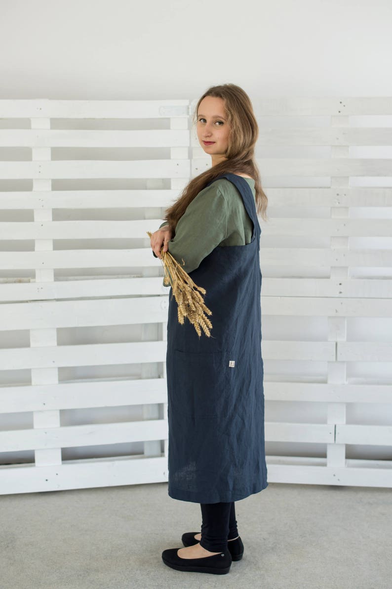Japanese style apron Washed linen apron No ties apron Craft room apron Natural linen Christmas gift Charcoal grey color