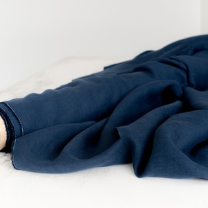 Natürlicher marineblauer Leinenstoff / Weicher Leinenstoff Schüttgut / Meterware Leinenstoff / 100% Naturleinen / OEKO-TEX® Leinen / Geschenk Weihnachten