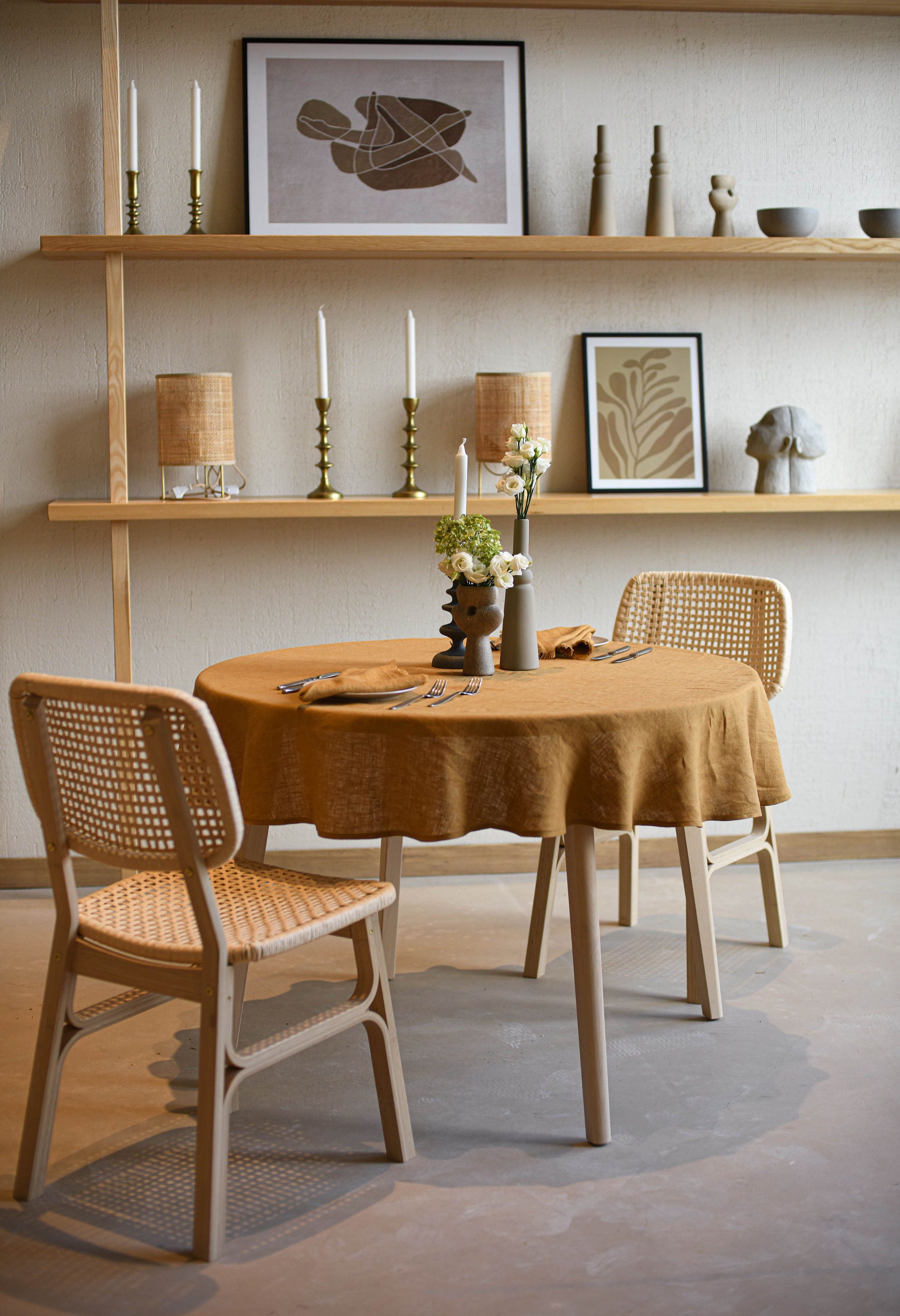 Round linen tablecloth / Washed and softened tablecloth / Natural OEKO-TEX certified linen / Circle tablecloth / Multiple colors available