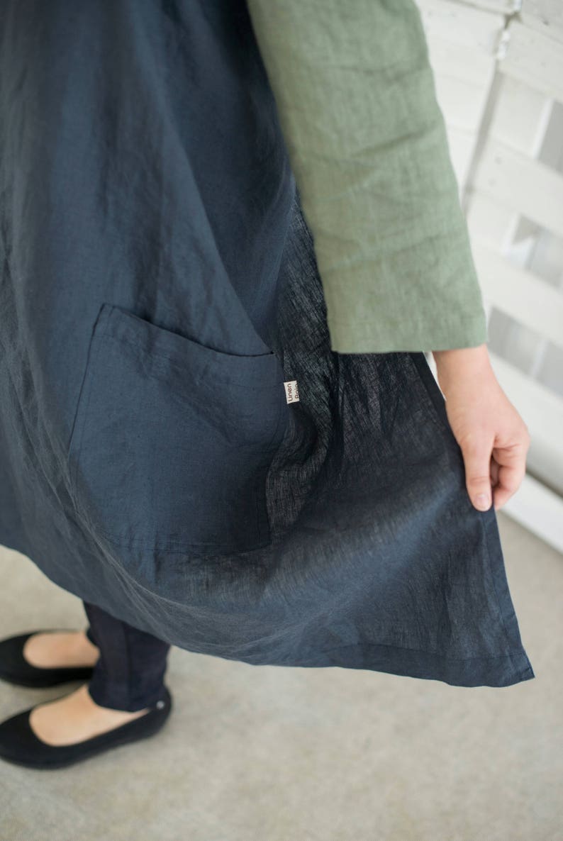 Japanese style apron Washed linen apron No ties apron Craft room apron Natural linen Christmas gift Charcoal grey color
