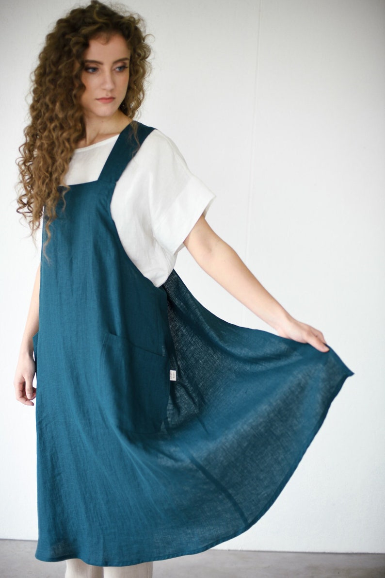 Cross-back linen apron BASIL / Soft washed linen / Japanese Korean style apron / Unisex kitchen apron / Linen wrap around apron image 3
