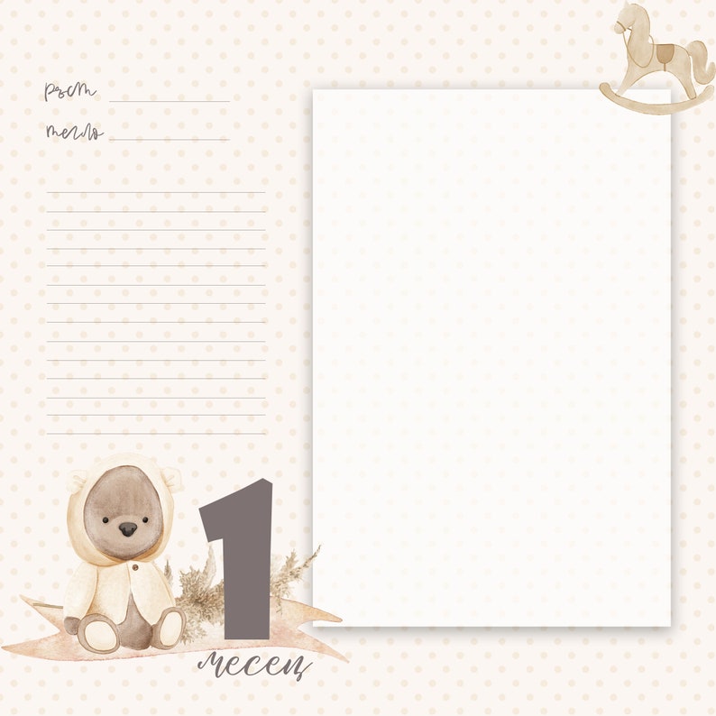 Op de afbeelding: Een pagina van een baby-mijlpaalfotoalbum met een teddybeerillustratie, het nummer 1 en het woord "maanden" in cursief. De achtergrond is lichtbeige met kleine stippen. Een schommelpaardillustratie staat in de rechterbovenhoek.
