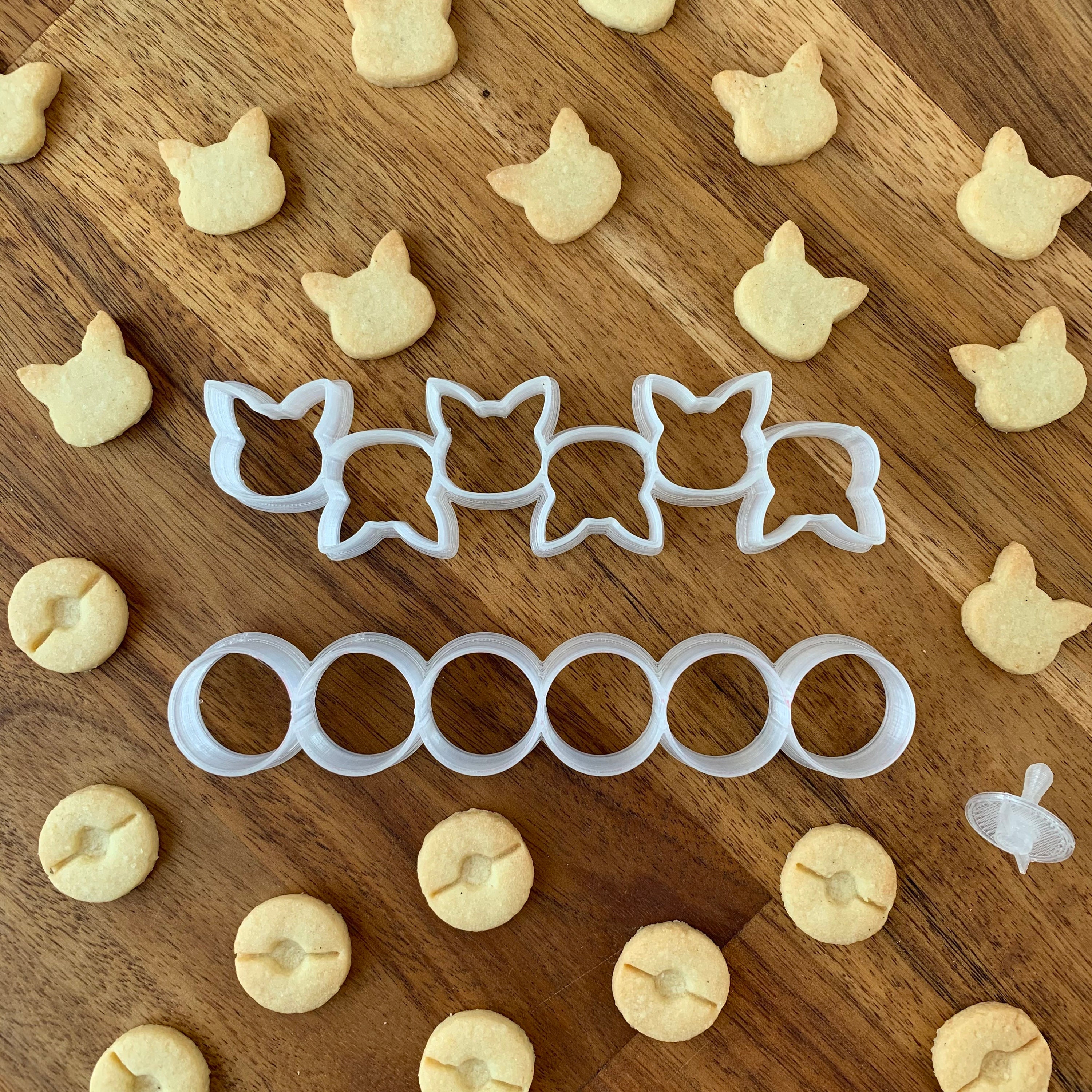 Poketto Monsta Mini Cookie Cutters Ensemble