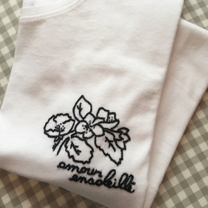 Handmade embroidered custom t-shirt drawing image 7