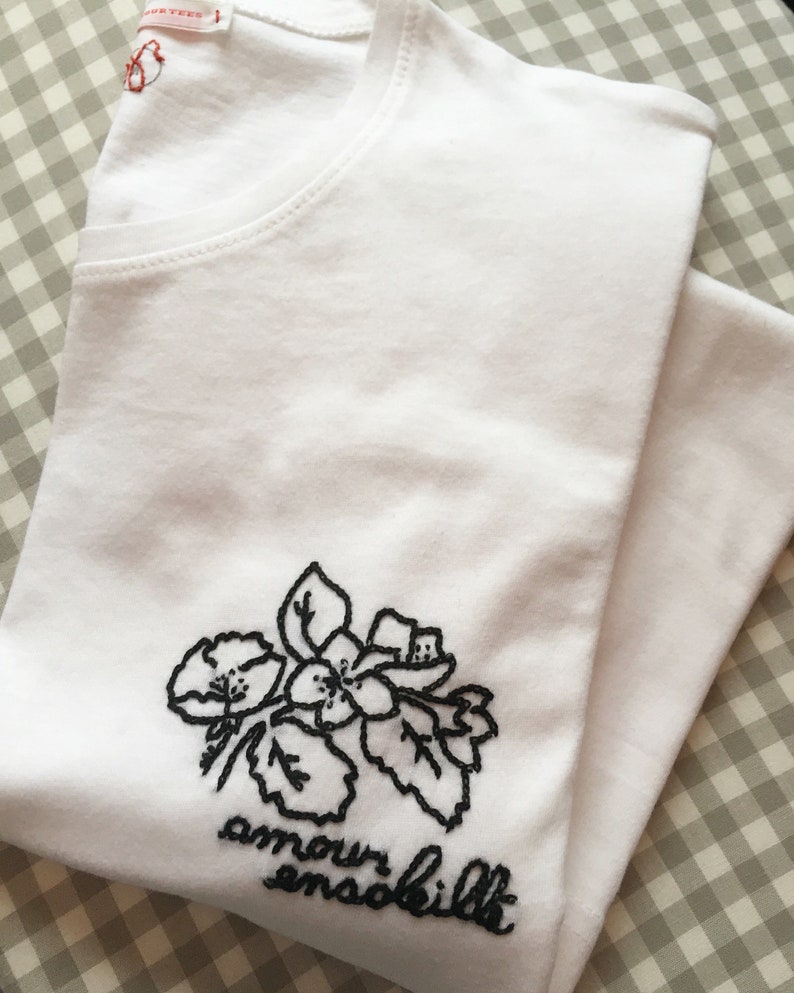 Handmade embroidered custom t-shirt drawing image 7